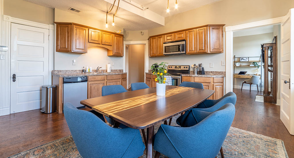 Loft dining table